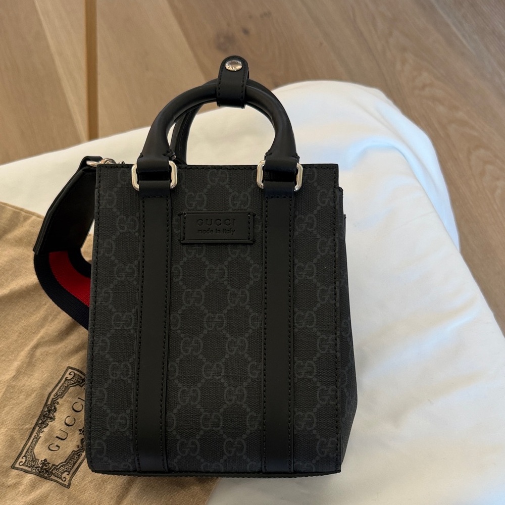 Gucci Black Monogram Men's Messenger Bag